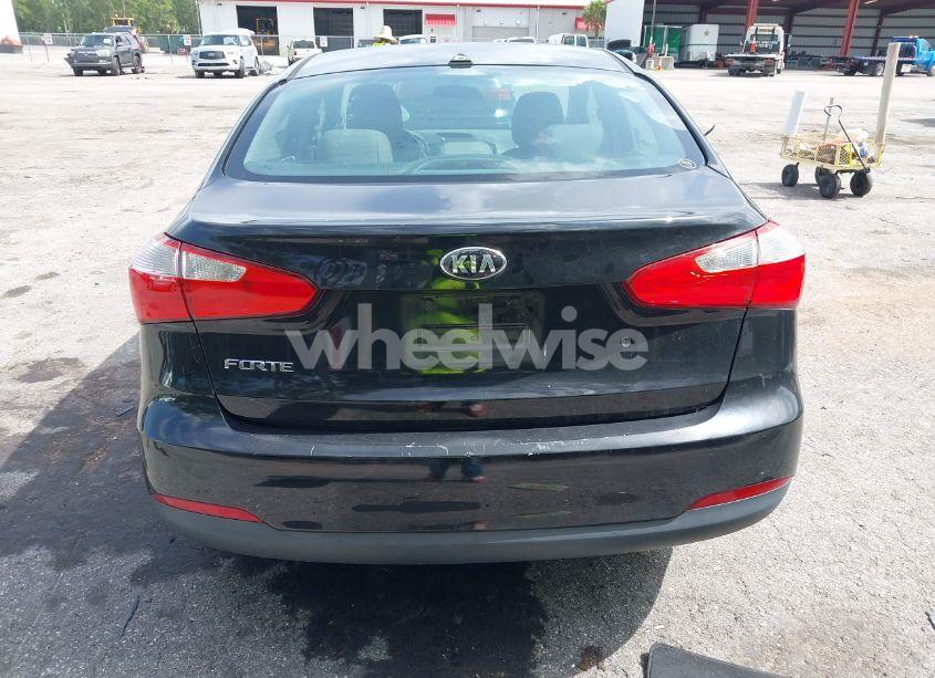 Photo 16 of 2015 Kia Forte LX (VIN KNAFK4A68F5390871)