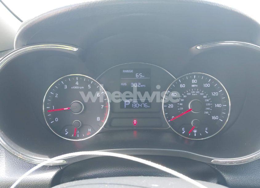 Photo 7 of 2016 Kia Forte LX (VIN KNAFK4A68G5554119)