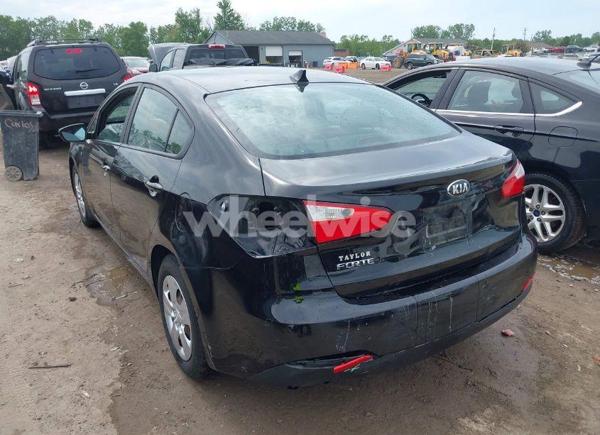 Photo 3 of 2016 Kia Forte LX (VIN KNAFK4A68G5615436)