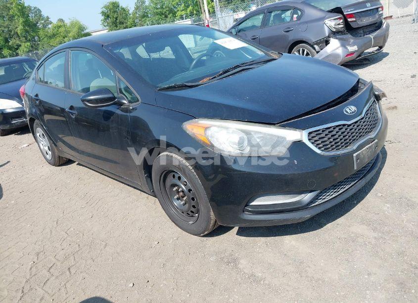 2015 Kia Forte LX (VIN KNAFK4A69F5317301) main photo
