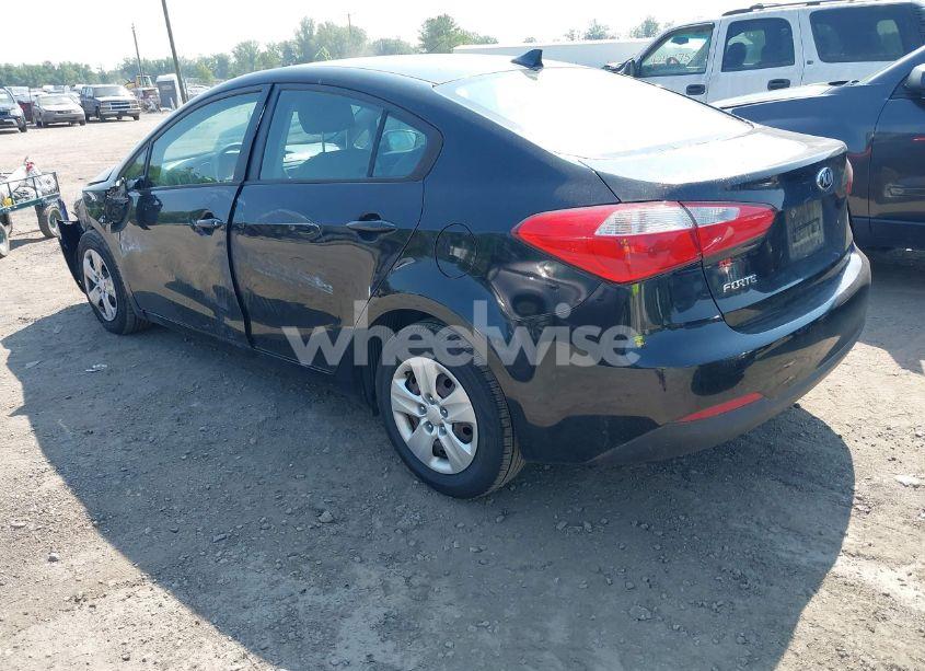 Photo 3 of 2015 Kia Forte LX (VIN KNAFK4A69F5317301)