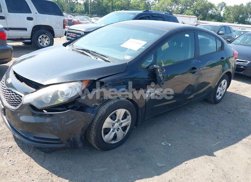 Photo 6 of 2015 Kia Forte LX (VIN KNAFK4A69F5317301)