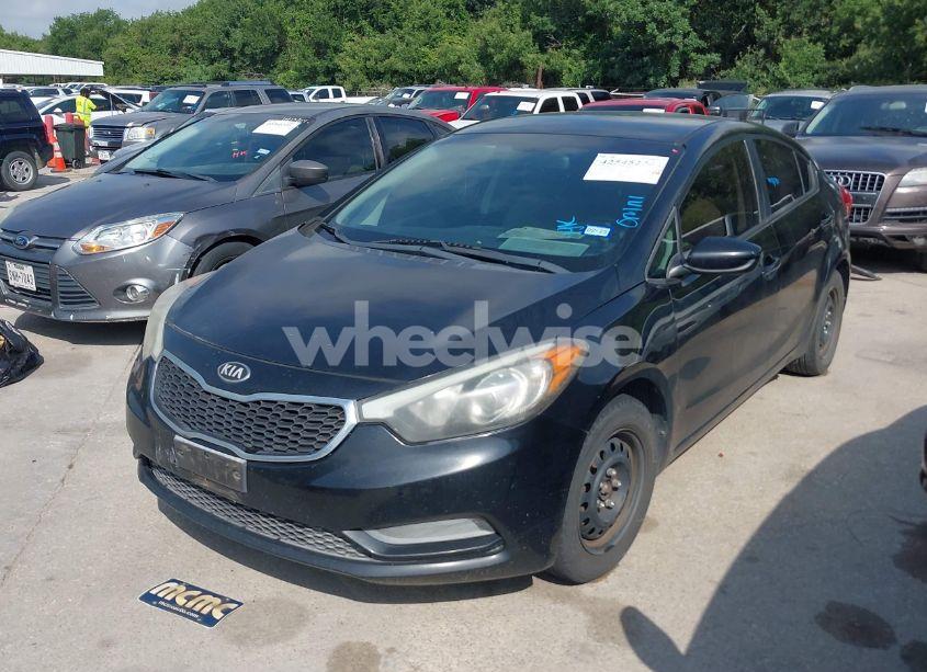 Photo 2 of 2014 Kia Forte LX (VIN KNAFK4A6XE5211244)
