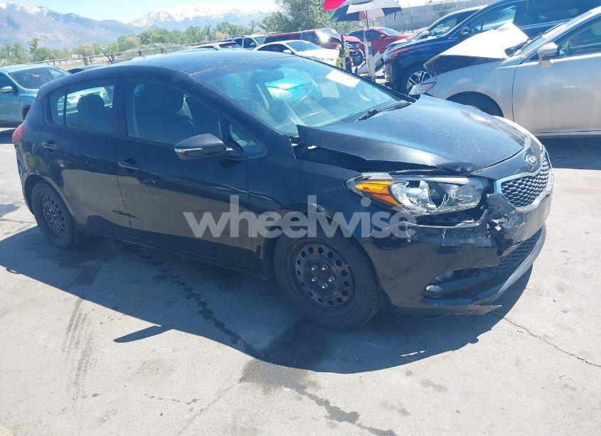 2016 Kia Forte LX (VIN KNAFK5A80G5606060) main photo