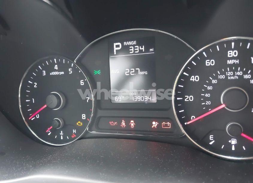 Photo 7 of 2017 Kia Forte LX (VIN KNAFK5A81H5695252)