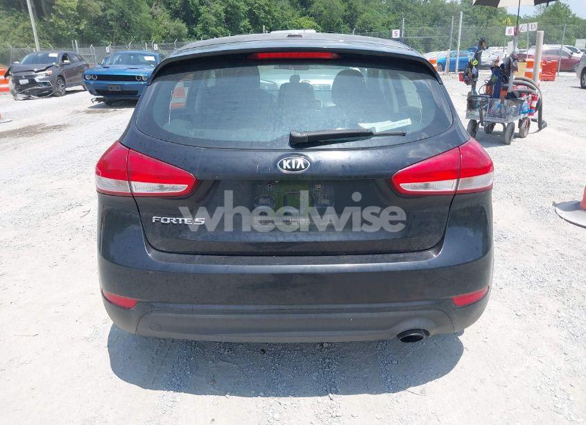Photo 16 of 2017 Kia Forte LX (VIN KNAFK5A83H5670241)