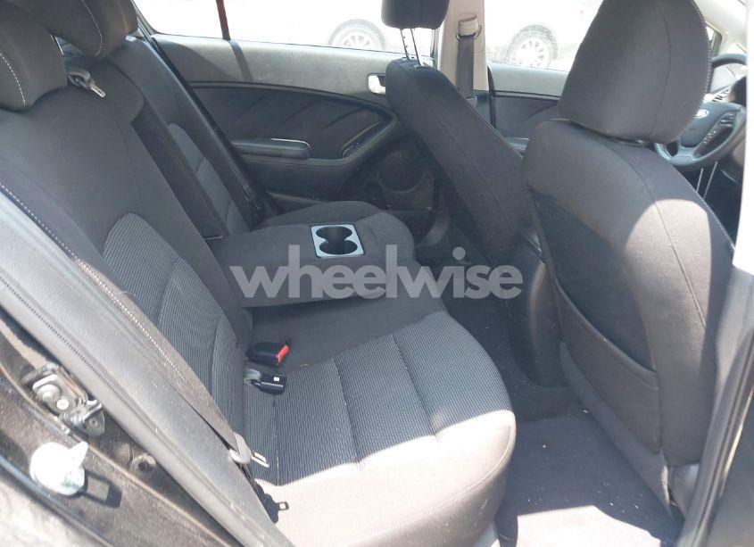 Photo 8 of 2017 Kia Forte LX (VIN KNAFK5A83H5670241)