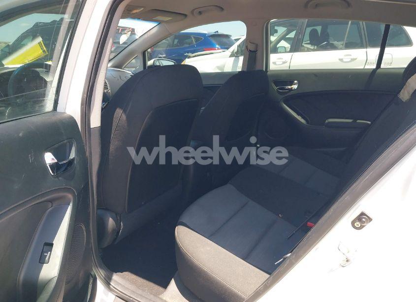 Photo 8 of 2016 Kia Forte LX (VIN KNAFK5A85G5584833)