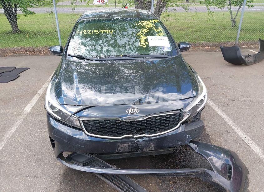 Photo 12 of 2017 Kia Forte LX (VIN KNAFK5A86H5684389)