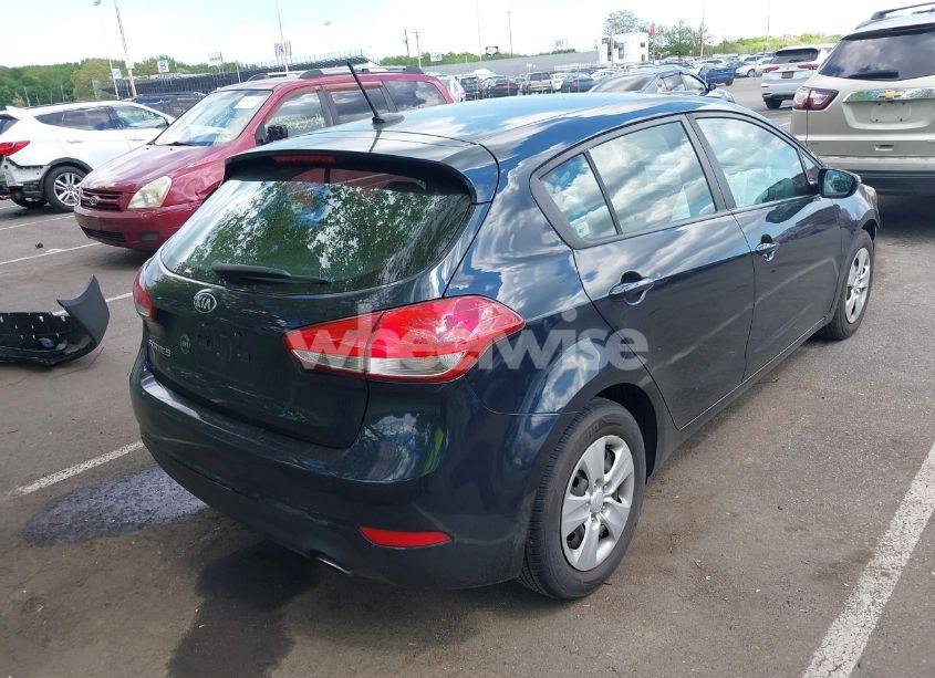 Photo 4 of 2017 Kia Forte LX (VIN KNAFK5A86H5684389)