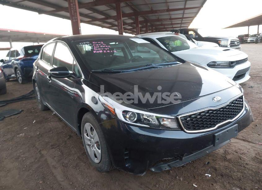 2018 Kia Forte LX (VIN KNAFK5A88J5773709) main photo