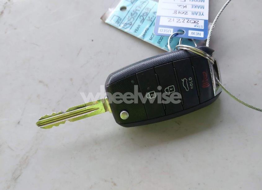 Photo 11 of 2018 Kia Forte LX (VIN KNAFK5A88J5773709)