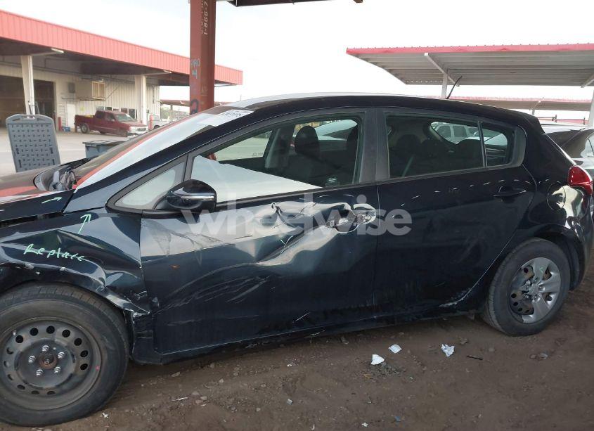 Photo 14 of 2018 Kia Forte LX (VIN KNAFK5A88J5773709)