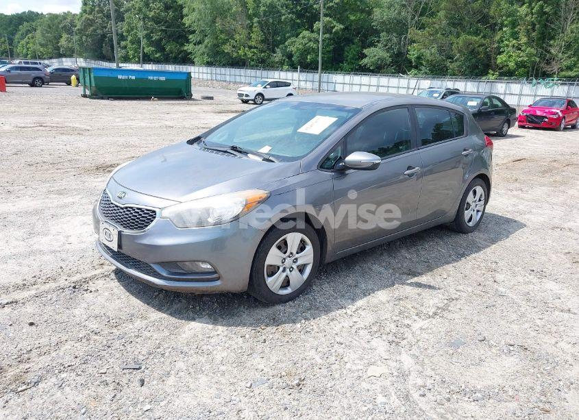 Photo 2 of 2016 Kia Forte LX (VIN KNAFK5A89G5630678)
