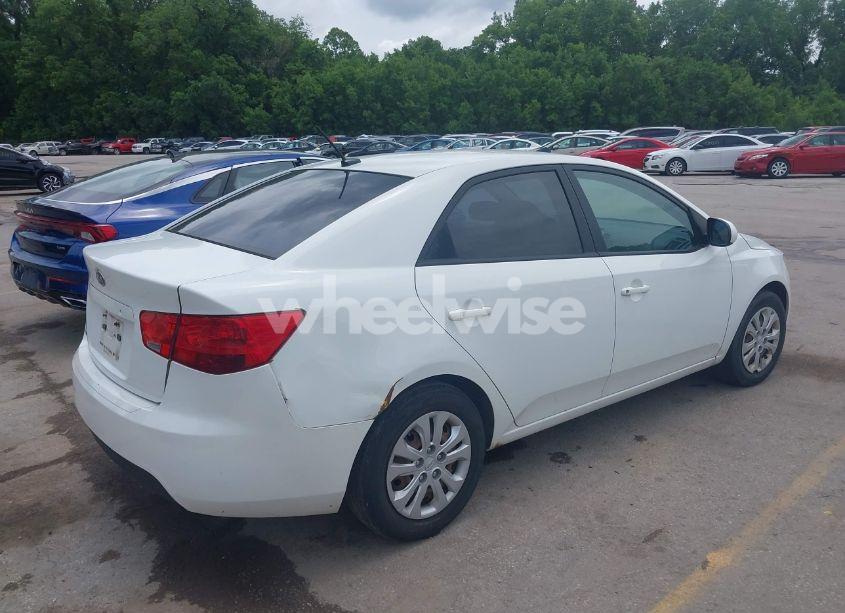 Photo 4 of 2012 Kia Forte LX (VIN KNAFT4A23C5599201)