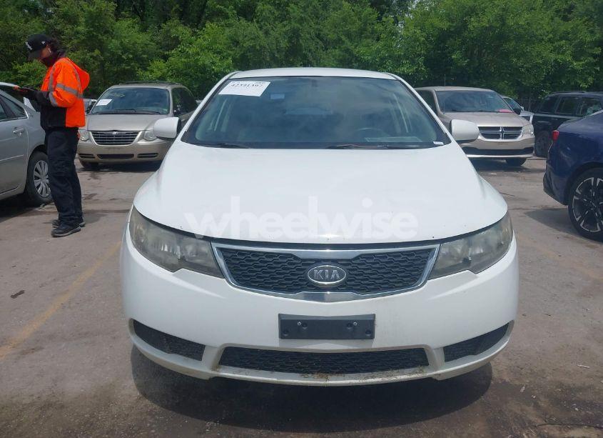 Photo 6 of 2012 Kia Forte LX (VIN KNAFT4A23C5599201)