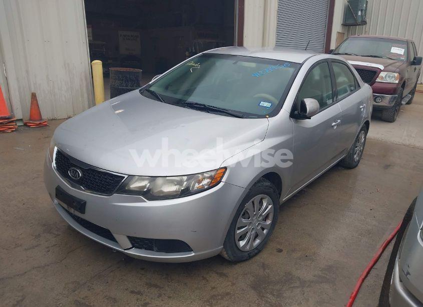 Photo 2 of 2012 Kia Forte LX (VIN KNAFT4A23C5641494)