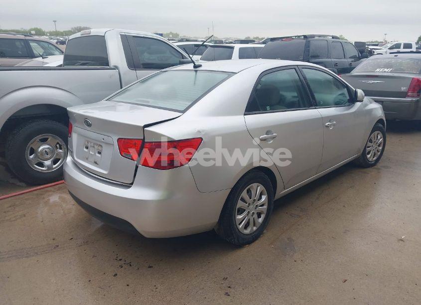 Photo 4 of 2012 Kia Forte LX (VIN KNAFT4A23C5641494)