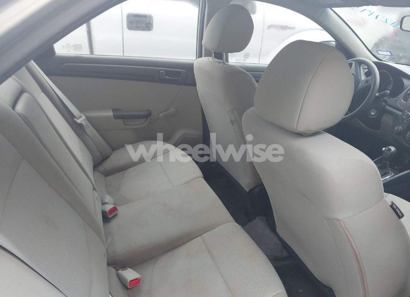 Photo 8 of 2012 Kia Forte LX (VIN KNAFT4A23C5641494)