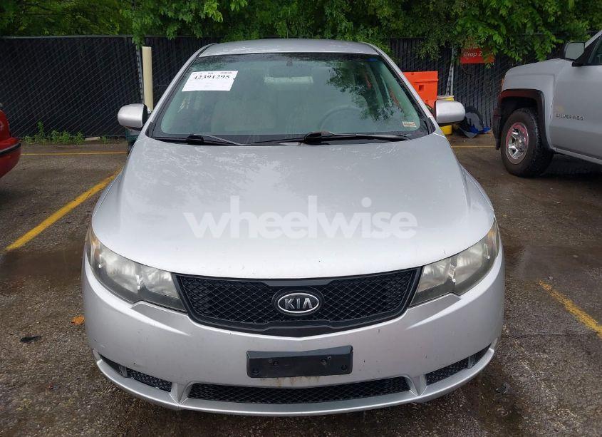 Photo 12 of 2010 Kia Forte LX (VIN KNAFT4A24A5052516)