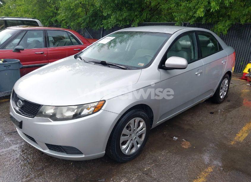 Photo 2 of 2010 Kia Forte LX (VIN KNAFT4A24A5052516)