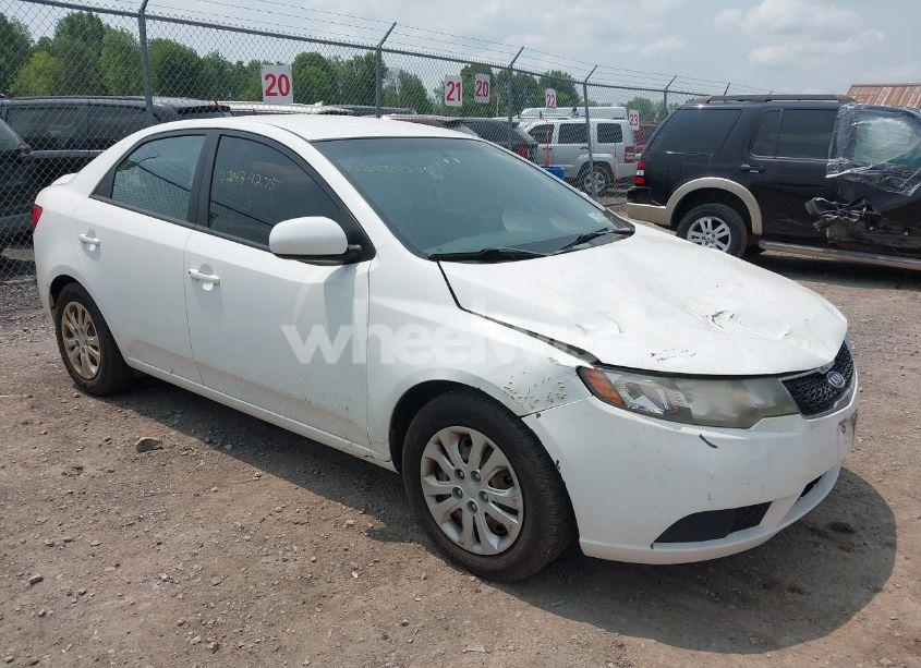 2013 Kia Forte LX (VIN KNAFT4A24D5715930) main photo