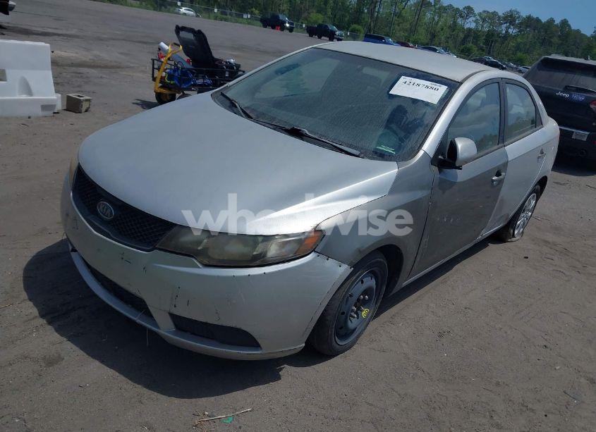 Photo 2 of 2010 Kia Forte LX (VIN KNAFT4A25A5047454)