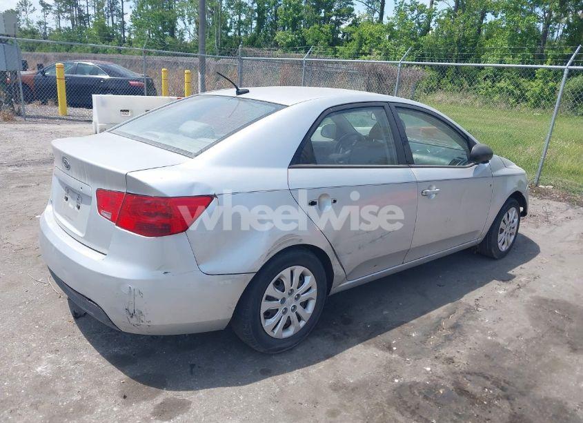 Photo 4 of 2010 Kia Forte LX (VIN KNAFT4A25A5047454)