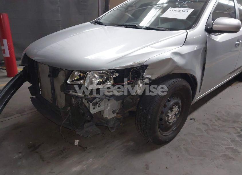 Photo 6 of 2012 Kia Forte LX (VIN KNAFT4A26C5595417)