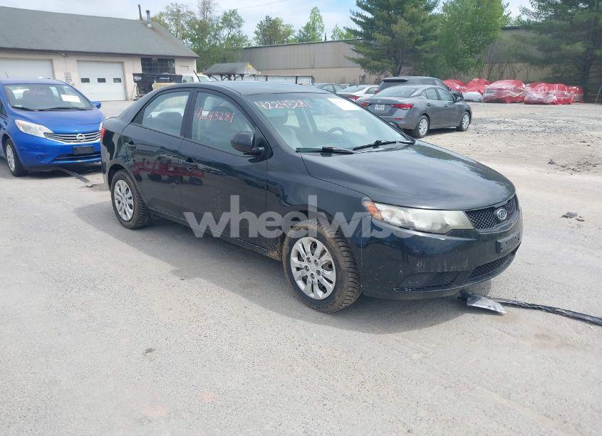 2010 Kia Forte LX (VIN KNAFT4A28A5047190) main photo