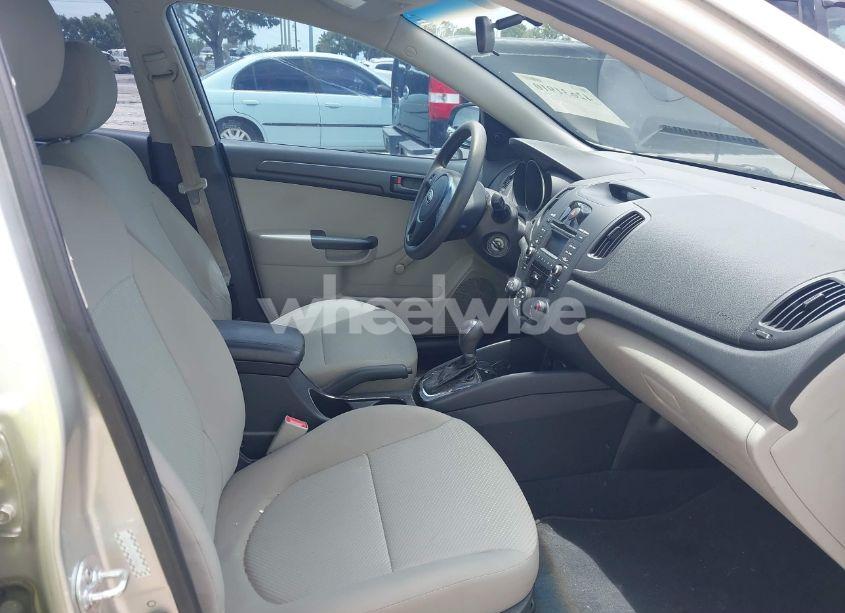 Photo 5 of 2012 Kia Forte LX (VIN KNAFT4A2XC5483509)