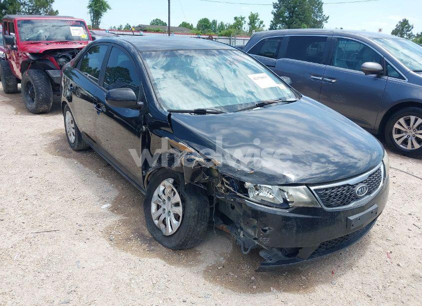 2013 Kia Forte LX (VIN KNAFT4A2XD5713972) main photo