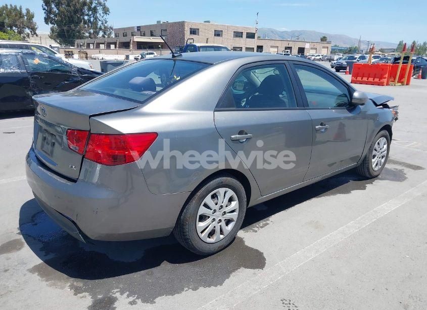 Photo 4 of 2012 Kia Forte EX (VIN KNAFU4A20C5601208)