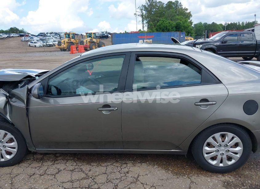 Photo 15 of 2013 Kia Forte EX (VIN KNAFU4A20D5663175)