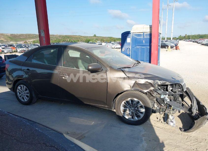 Photo 13 of 2013 Kia Forte EX (VIN KNAFU4A20D5736268)