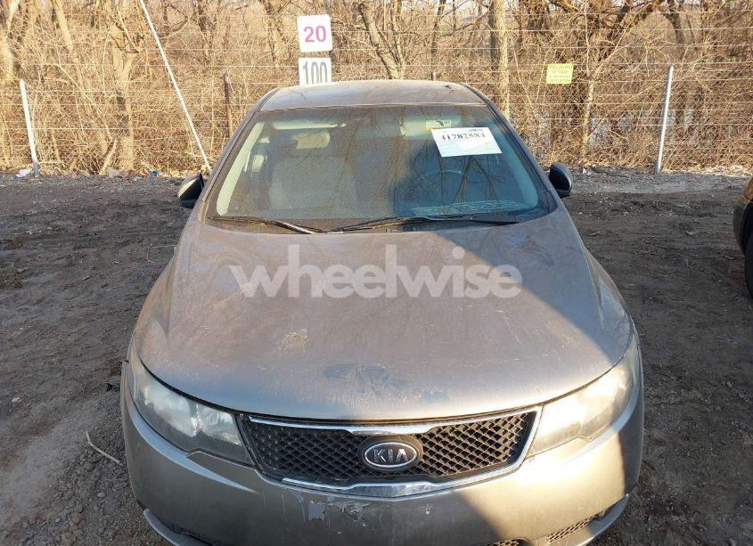 Photo 6 of 2010 Kia Forte EX (VIN KNAFU4A21A5860304)