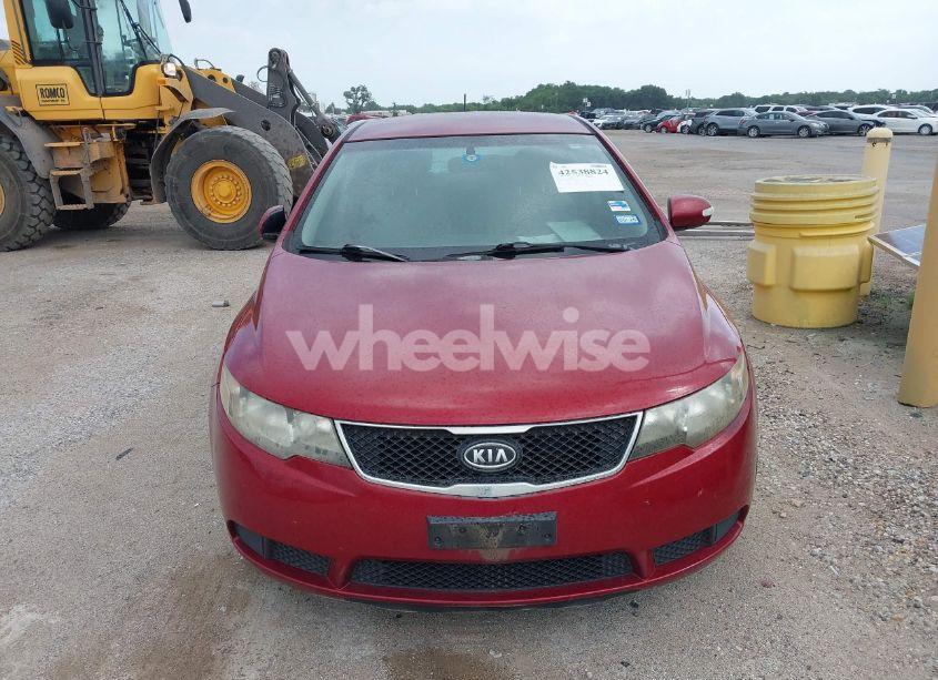 Photo 6 of 2010 Kia Forte EX (VIN KNAFU4A21A5862649)