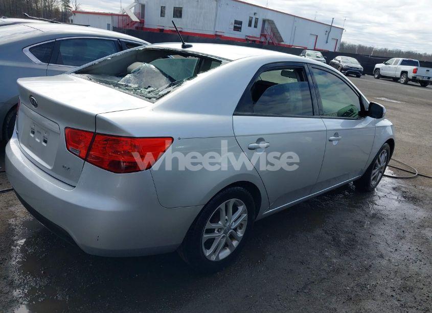 Photo 4 of 2012 Kia Forte EX (VIN KNAFU4A21C5474386)