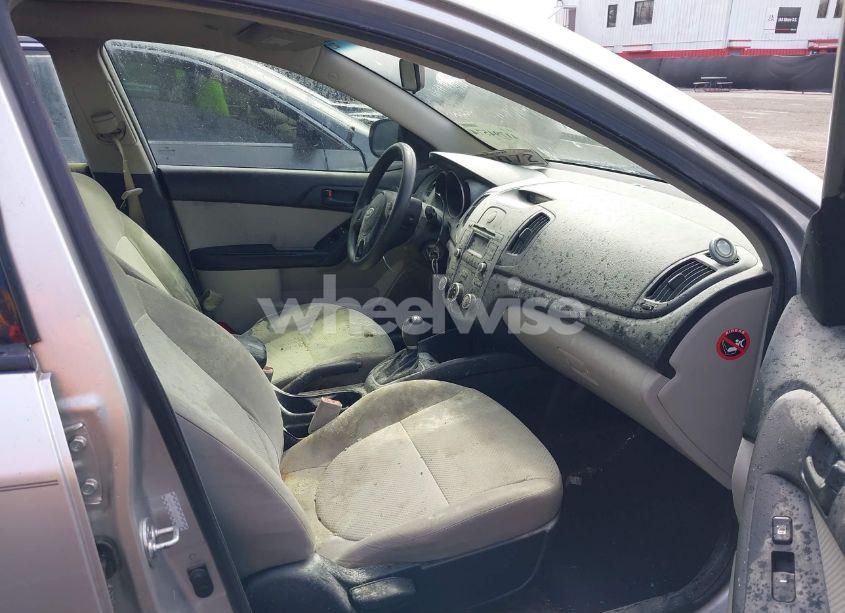 Photo 5 of 2012 Kia Forte EX (VIN KNAFU4A21C5474386)