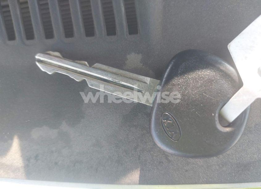 Photo 11 of 2013 Kia Forte EX (VIN KNAFU4A22D5704308)