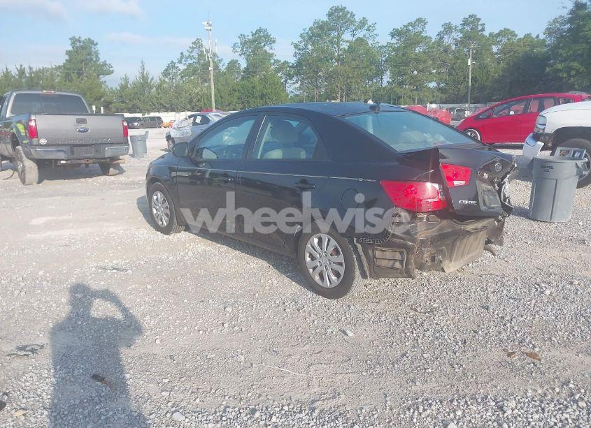 Photo 3 of 2013 Kia Forte EX (VIN KNAFU4A22D5704308)