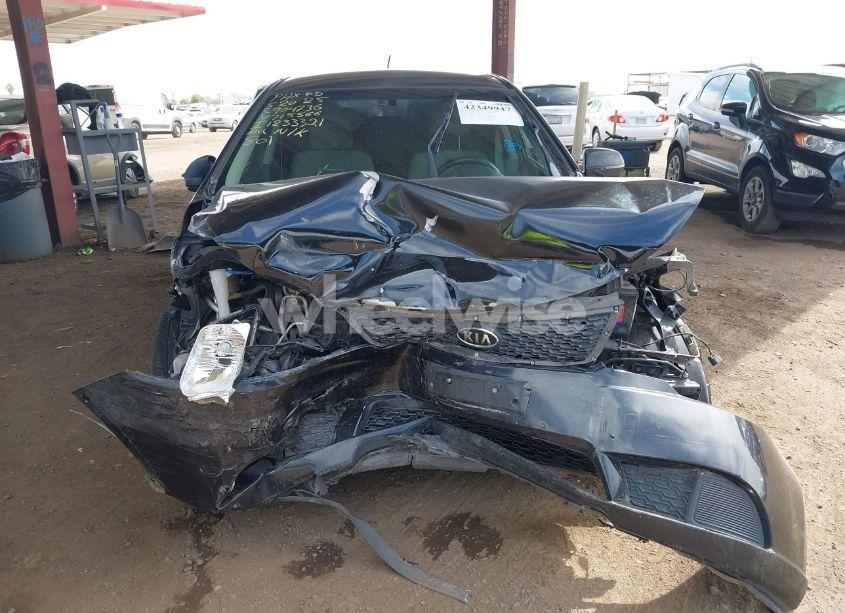 Photo 12 of 2013 Kia Forte EX (VIN KNAFU4A22D5715566)