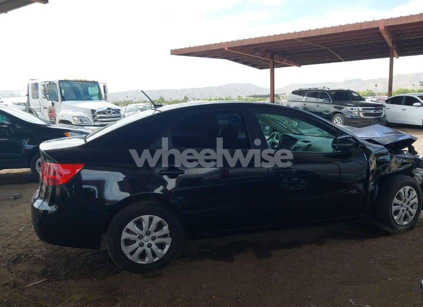 Photo 13 of 2013 Kia Forte EX (VIN KNAFU4A22D5715566)