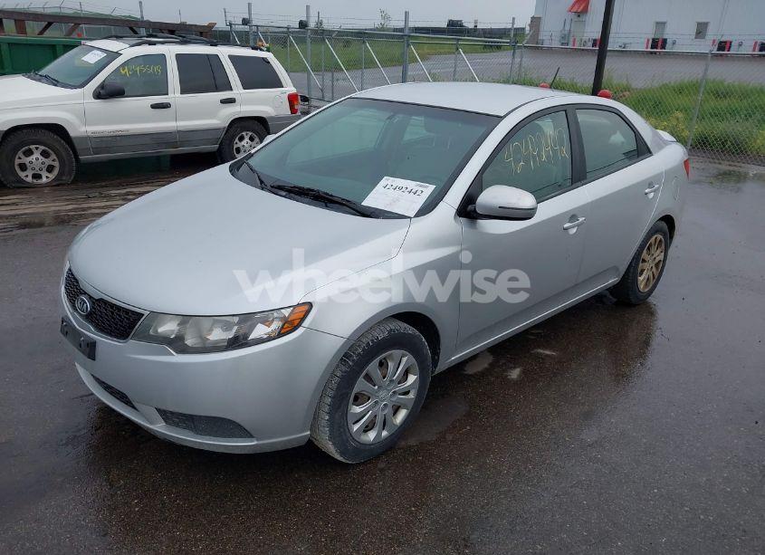 Photo 2 of 2011 Kia Forte EX (VIN KNAFU4A23B5389838)