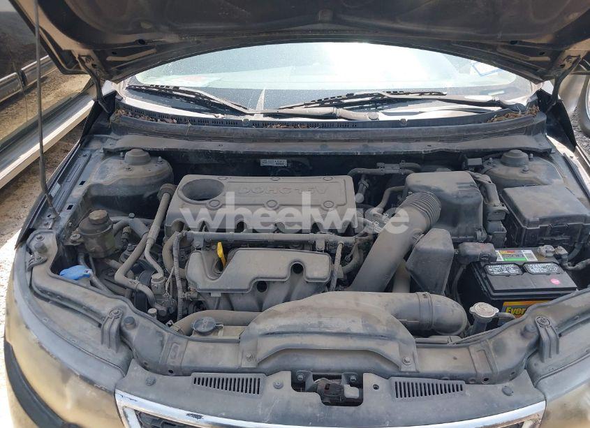 Photo 10 of 2013 Kia Forte EX (VIN KNAFU4A23D5730741)