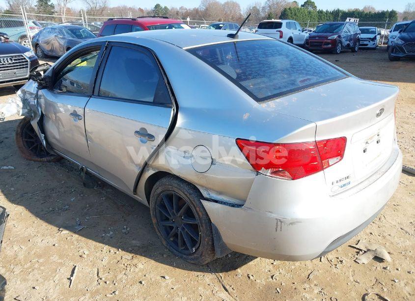 Photo 3 of 2010 Kia Forte EX (VIN KNAFU4A24A5862810)