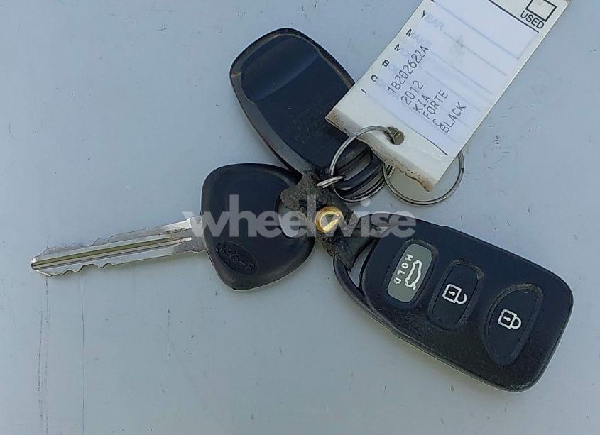 Photo 11 of 2012 Kia Forte EX (VIN KNAFU4A24C5479162)