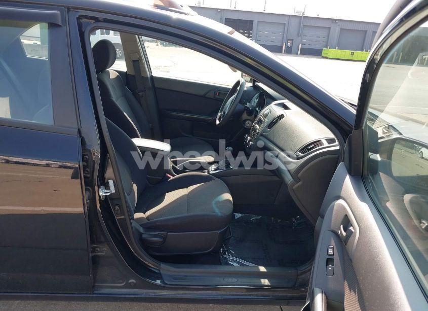 Photo 5 of 2012 Kia Forte EX (VIN KNAFU4A24C5479162)