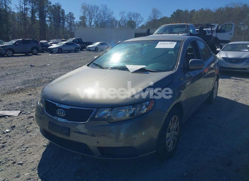 Photo 2 of 2011 Kia Forte EX (VIN KNAFU4A25B5463812)