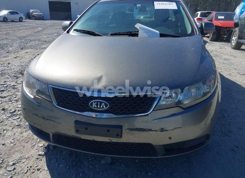 Photo 6 of 2011 Kia Forte EX (VIN KNAFU4A25B5463812)